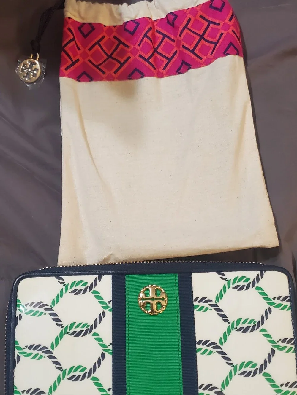 Tory Burch Printed Isla Rope Zip Wallet